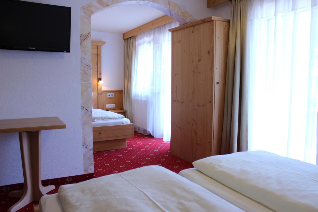 Hotel Restaurant Thurner Zams Chambre photo